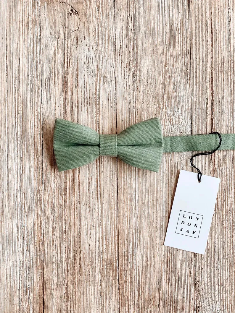 Dusty Sage Linen Pre-Tied Bow Tie