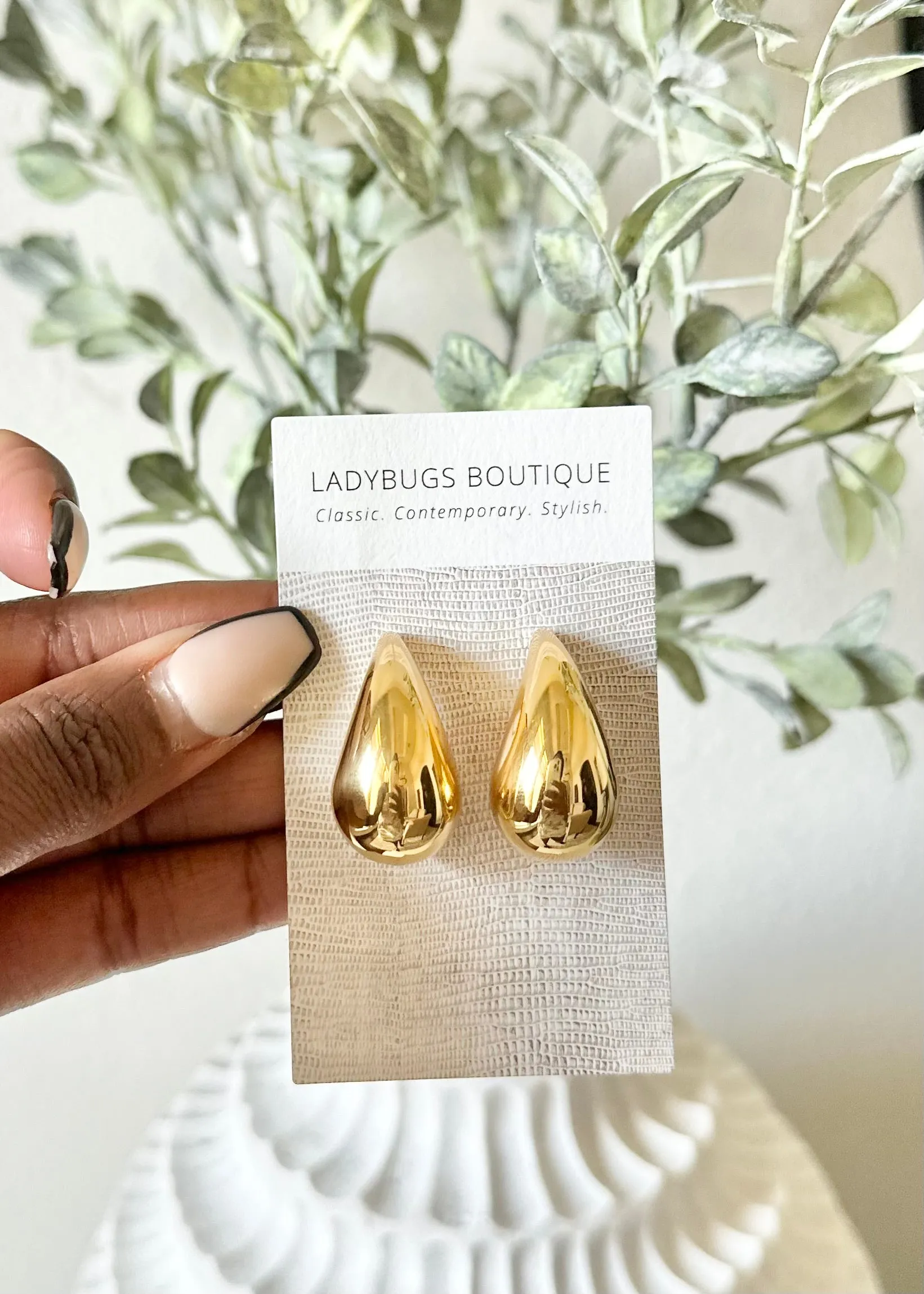 The Drop Earrings (Gold)