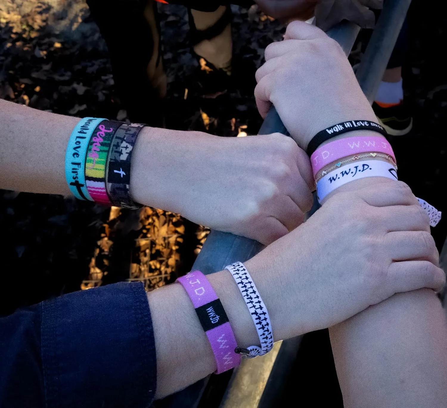 WWJD Bracelet - Elastic Wristbands for Teen Girls: Bible Verse Bracelet, 'What Would Jesus Do' 1 Pack